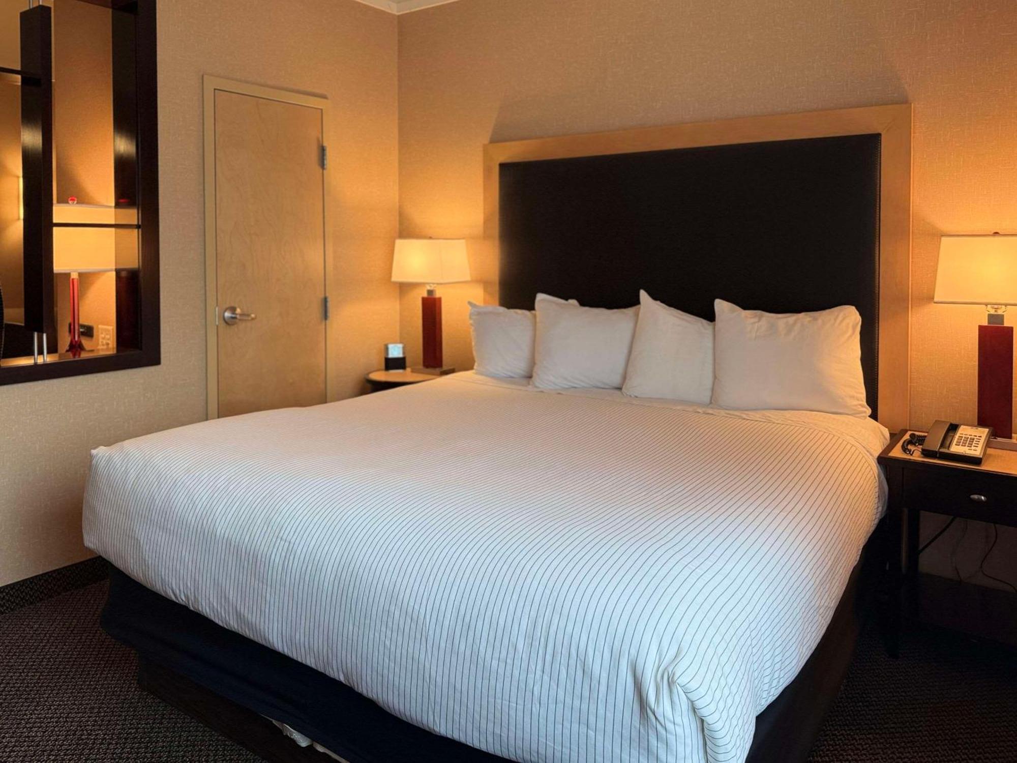 Cambria Hotel Traverse City Eksteriør bilde