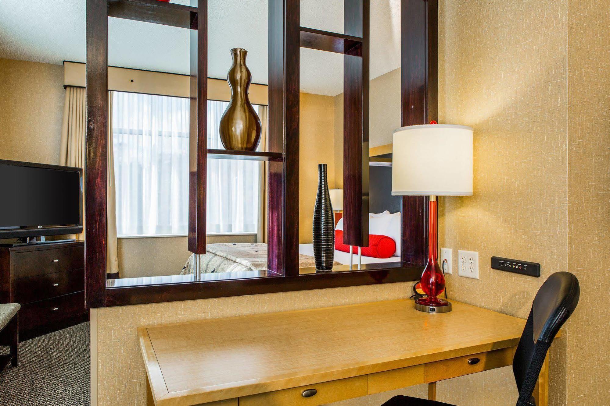 Cambria Hotel Traverse City Eksteriør bilde